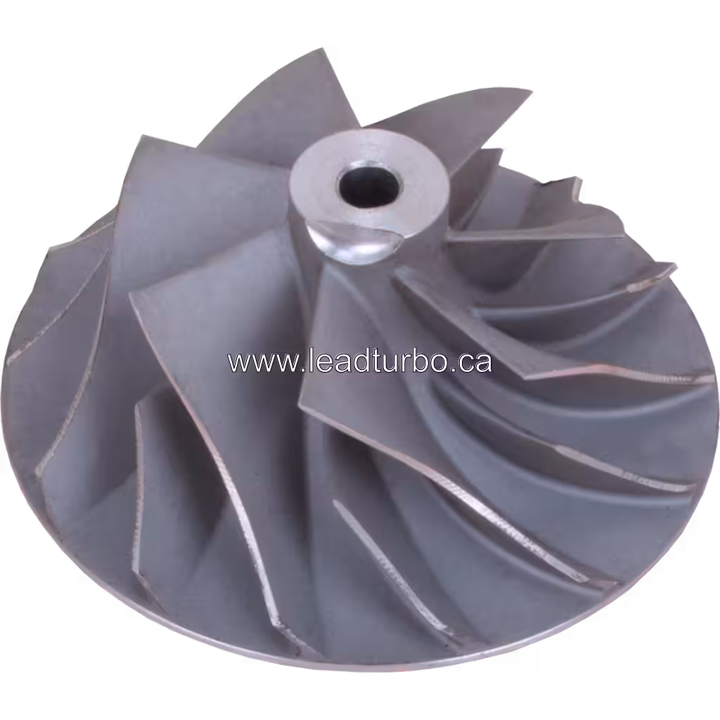 45-Grad-Obenansicht des J96 Compressor Wheel mit sichtbarem Zentralnabe und Schaufelkrümmung