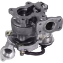 Vista lateral del turbocompresor PSA DV4TD con carcasa