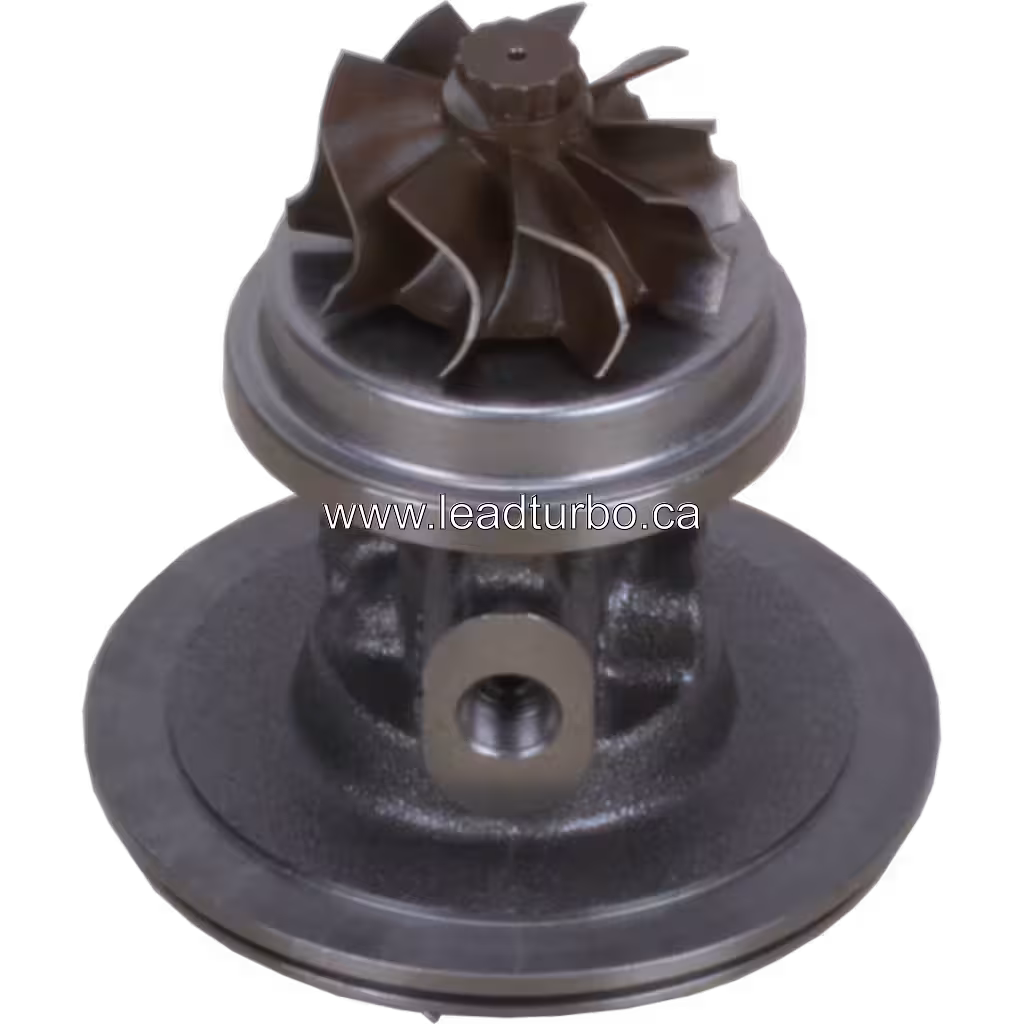 Vue inférieure du carter de turbine du core 313737 avec roue de turbine visible