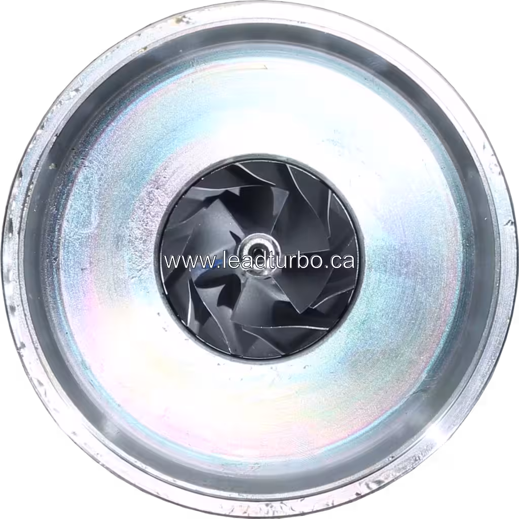 Vista frontal del core de turbocompresor 17202-90030 CT mostrando la rueda del compresor