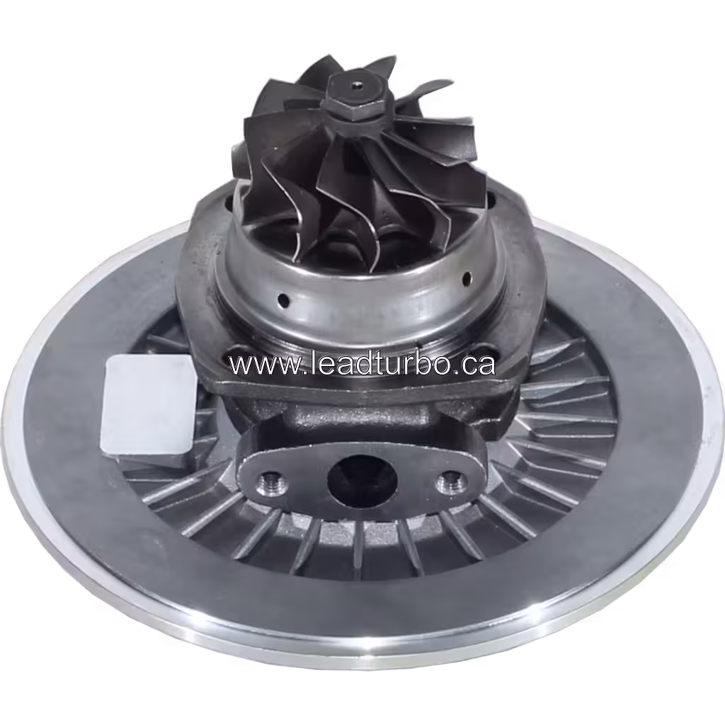 Vista inferior do core de turbocompressor com roda de turbina e alojamento