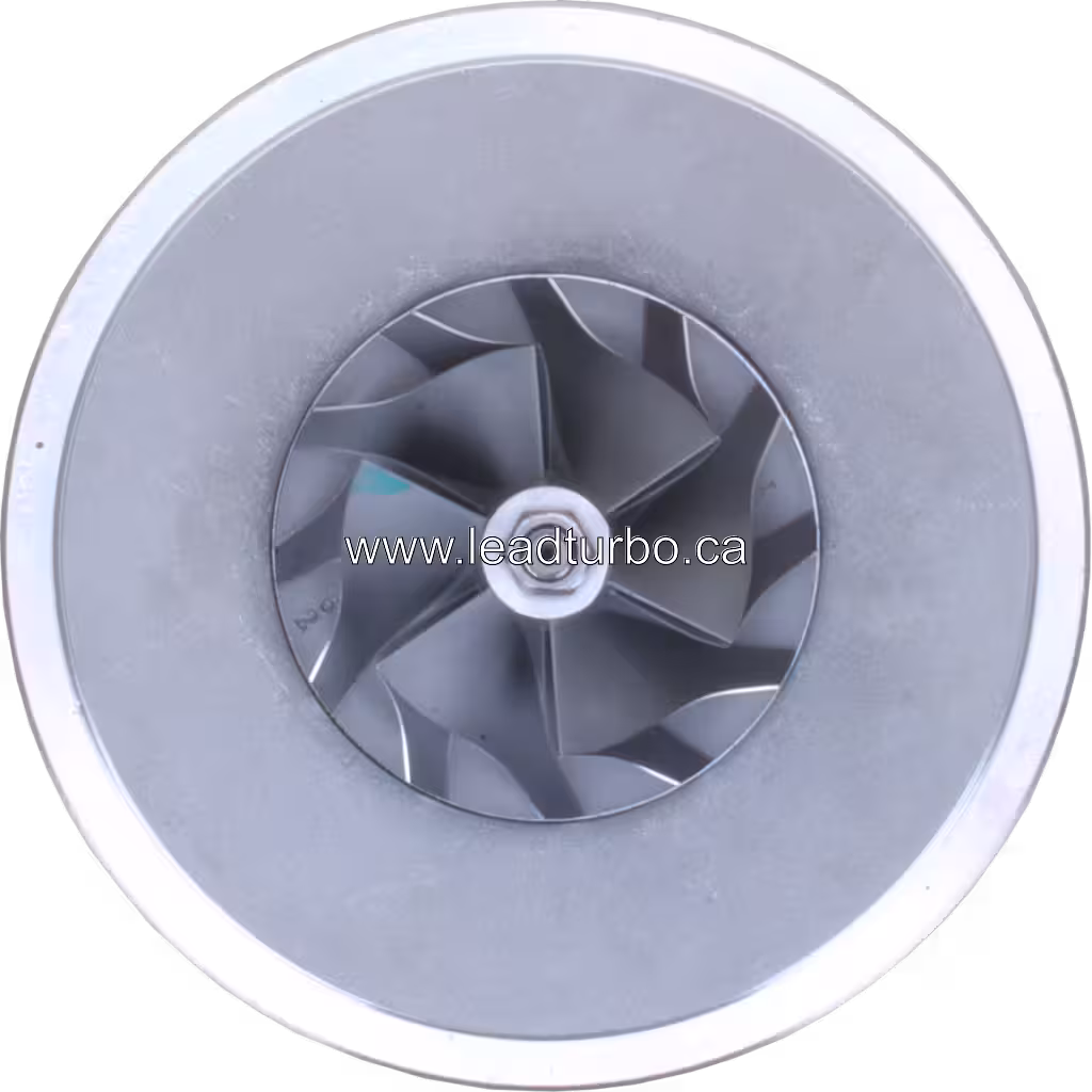 Core turbosprężarki ISUZU NPR 4HK1-E2N widok z przodu