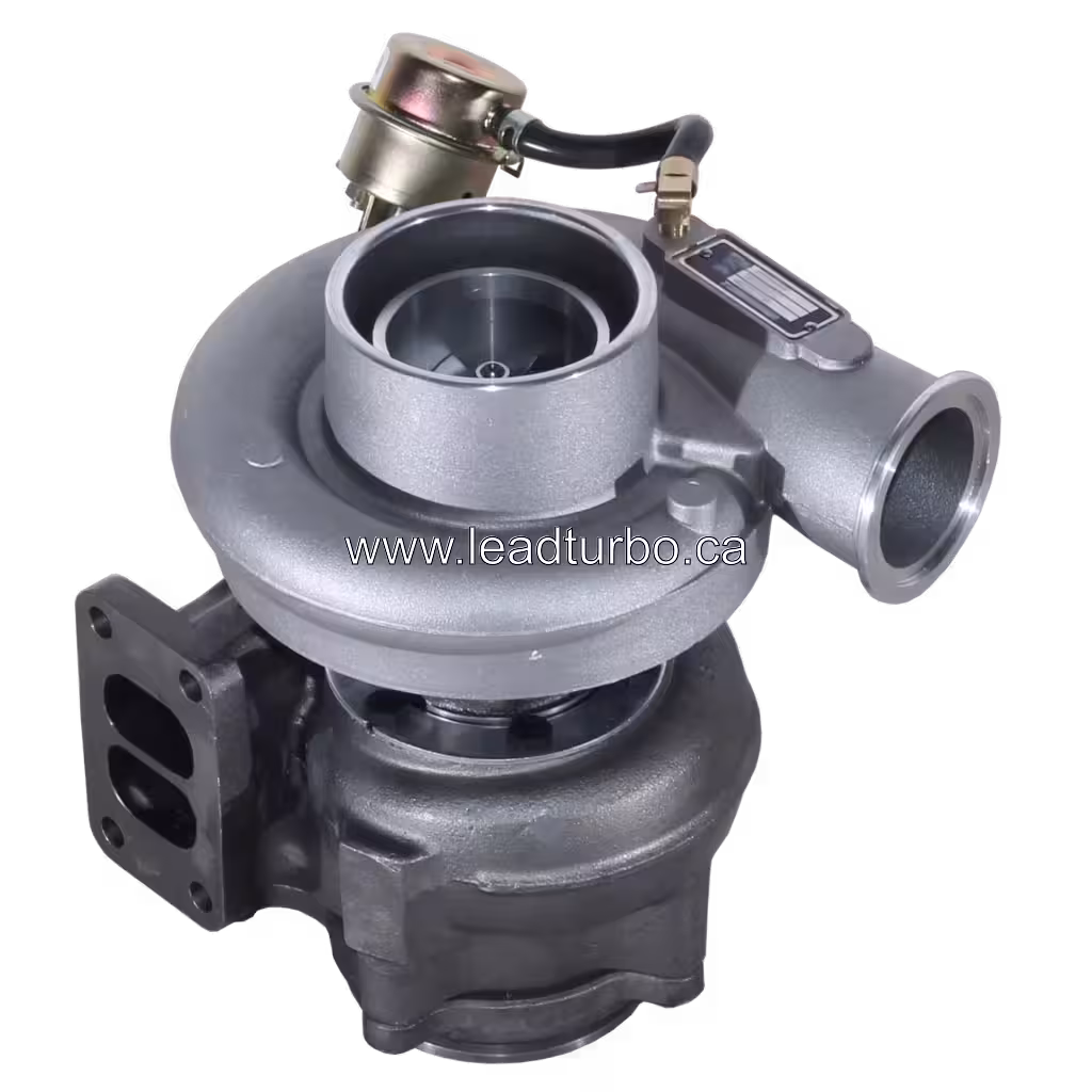 Turbosprężarka 2881753 HX40W widok z góry pod kątem 45 stopni: flansza wydechowa dwuportowa
