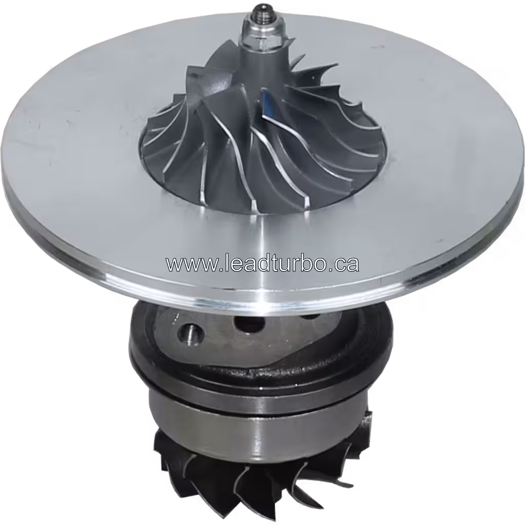 Vista frontal do core 53277100079 com rodas de turbina e compressor visíveis