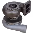 Turbolader 319460 S400, Ansicht von unten mit Turbinengehäuse und Abgasflansch