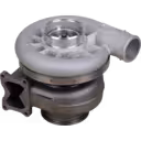 Vue de dessus à 45 degrés du turbo HX82 montrant le collecteur d'échappement et le carter de compresseur