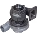 Vista inferior do turbo 6506-21-5020 mostrando flange de escape e suportes